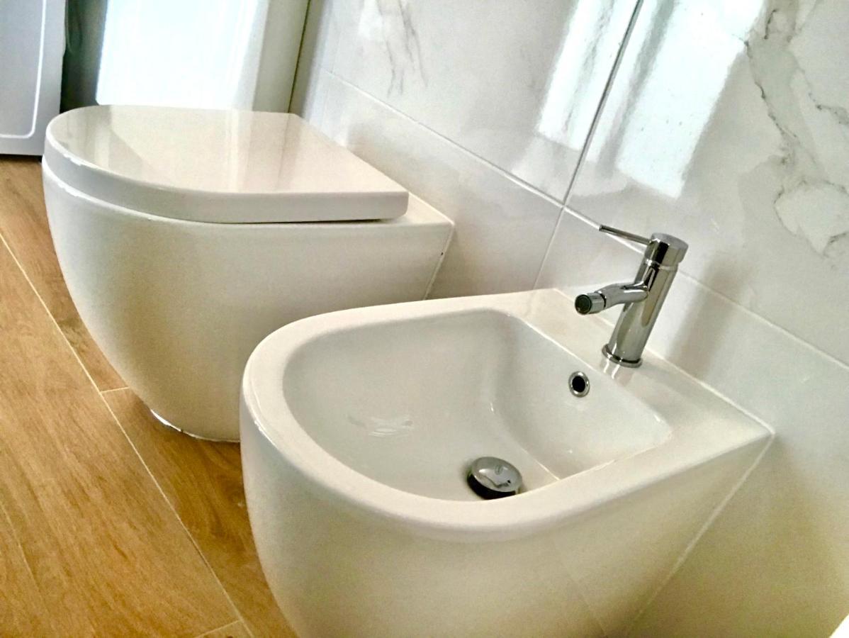 Stanza E Bagno Privato, Idromassaggio Con Extra Fee, In Appartamento Ferrara Luaran gambar