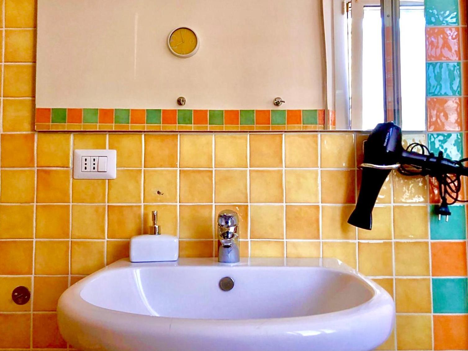 Stanza E Bagno Privato, Idromassaggio Con Extra Fee, In Appartamento Ferrara Luaran gambar