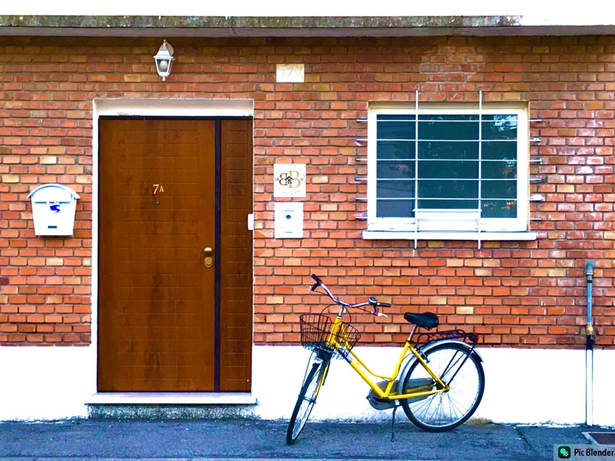 Stanza E Bagno Privato, Idromassaggio Con Extra Fee, In Appartamento Ferrara Luaran gambar